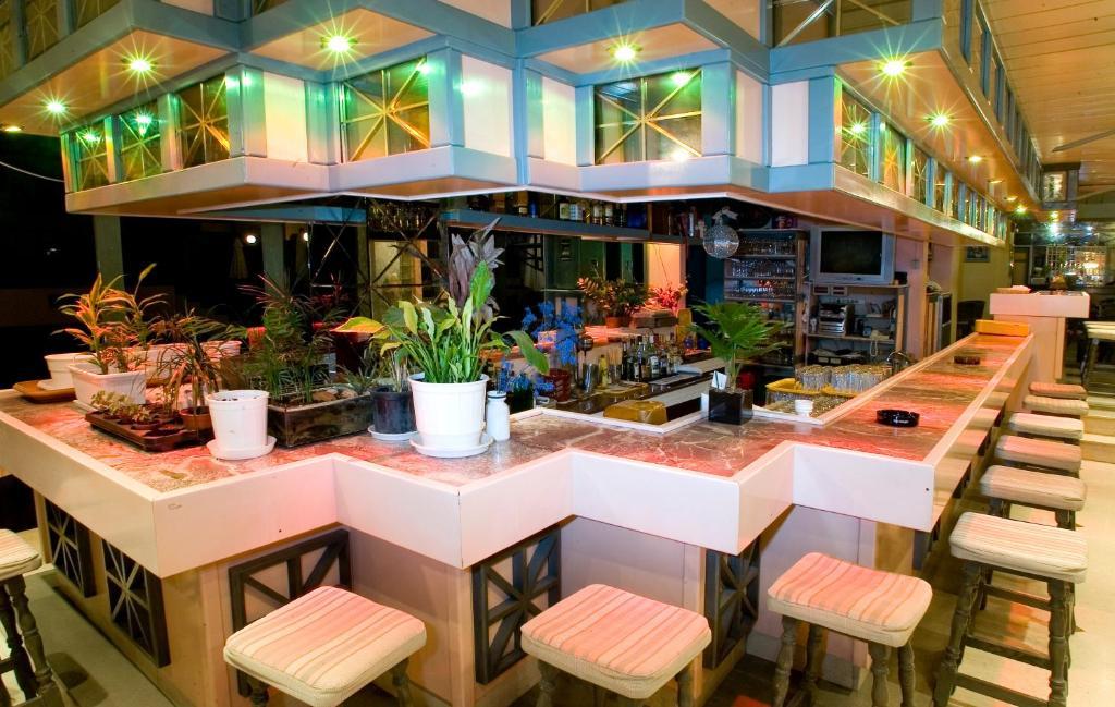 Rainbow Hotel Rhodes City Екстериор снимка