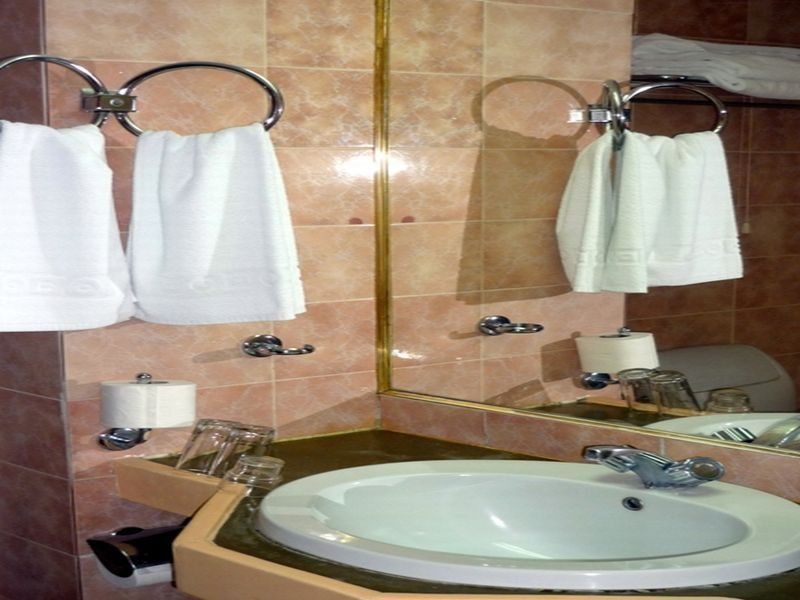 Rainbow Hotel Rhodes City Екстериор снимка
